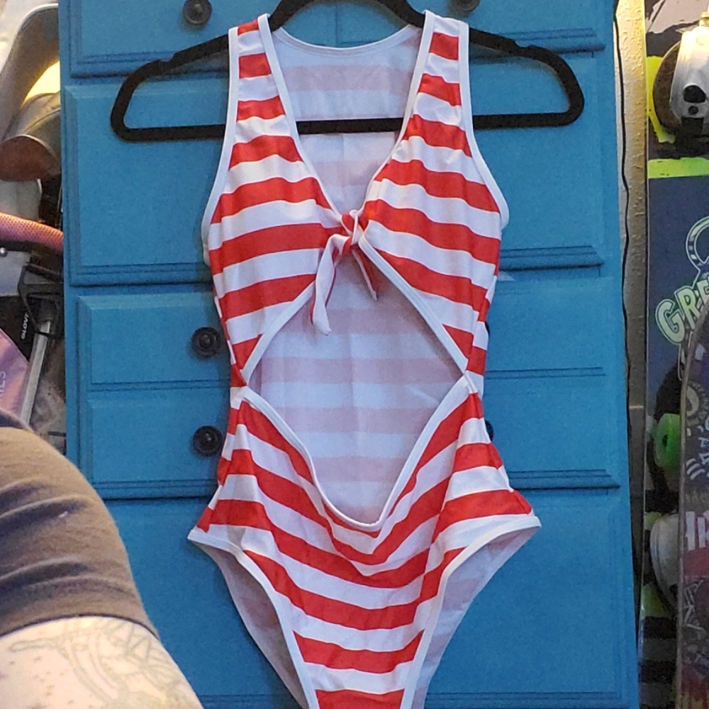 Striped cutout swimsuit nwot